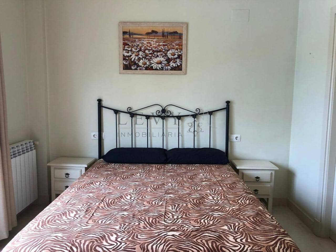 3 bedroom Flat for sale in Nueva Andalucia with pool garage - € 460,000 (Ref: 9583247)