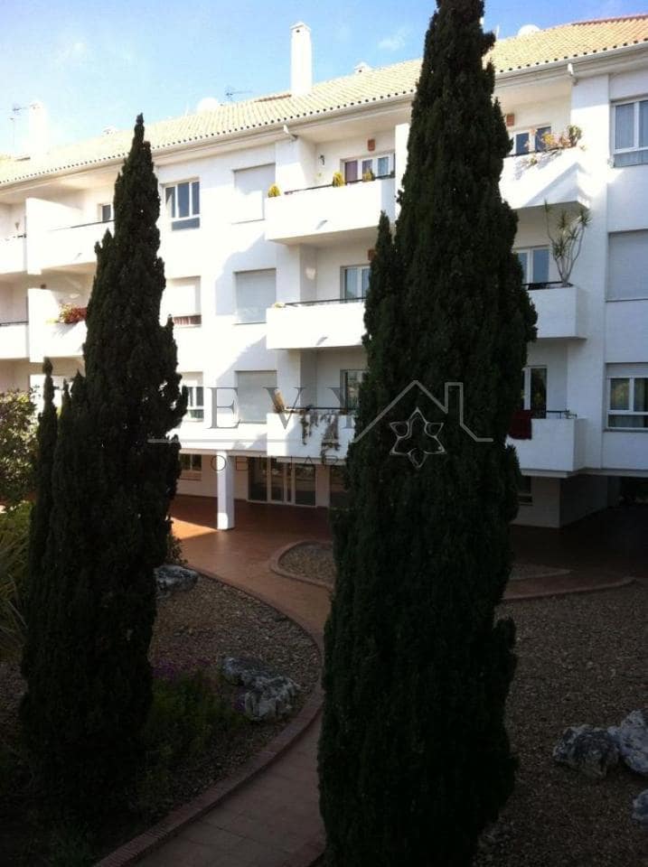 3 bedroom Flat for sale in Nueva Andalucia with pool garage - € 460,000 (Ref: 9583247)
