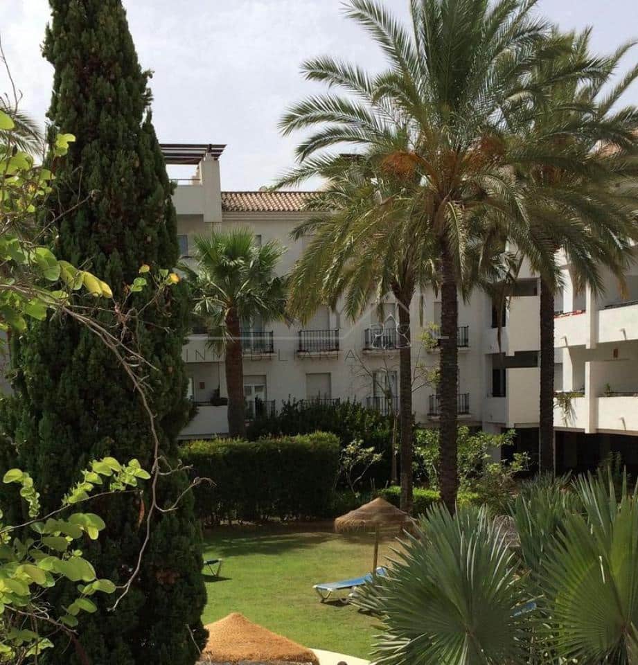 3 bedroom Flat for sale in Nueva Andalucia with pool garage - € 460,000 (Ref: 9583247)