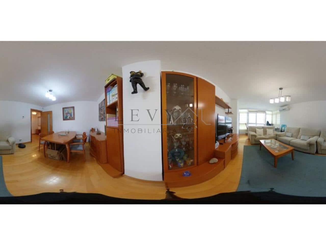 4 sovrum Lägenhet till salu i Malaga stad - 415 000 € (Ref: 9583250)