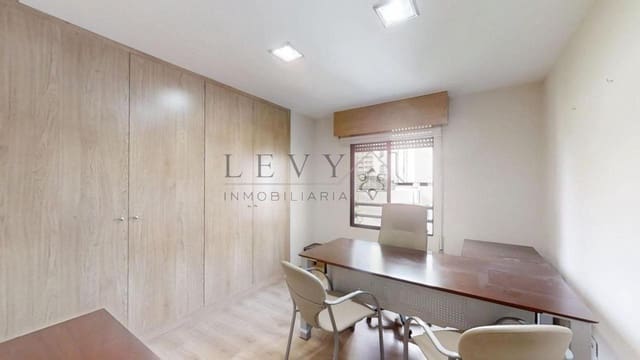 3 bedroom Flat for sale in Pol Alameda, Málaga city with garage - € 495,000 (Ref: 9583251)