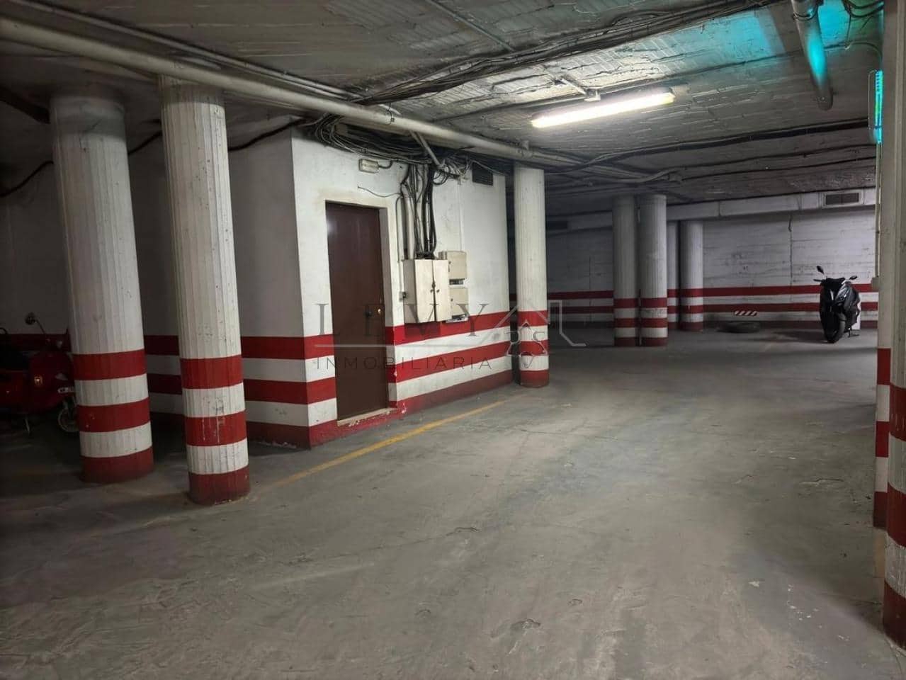 3 bedroom Flat for sale in Malaga city with garage - € 495,000 (Ref: 9583251)