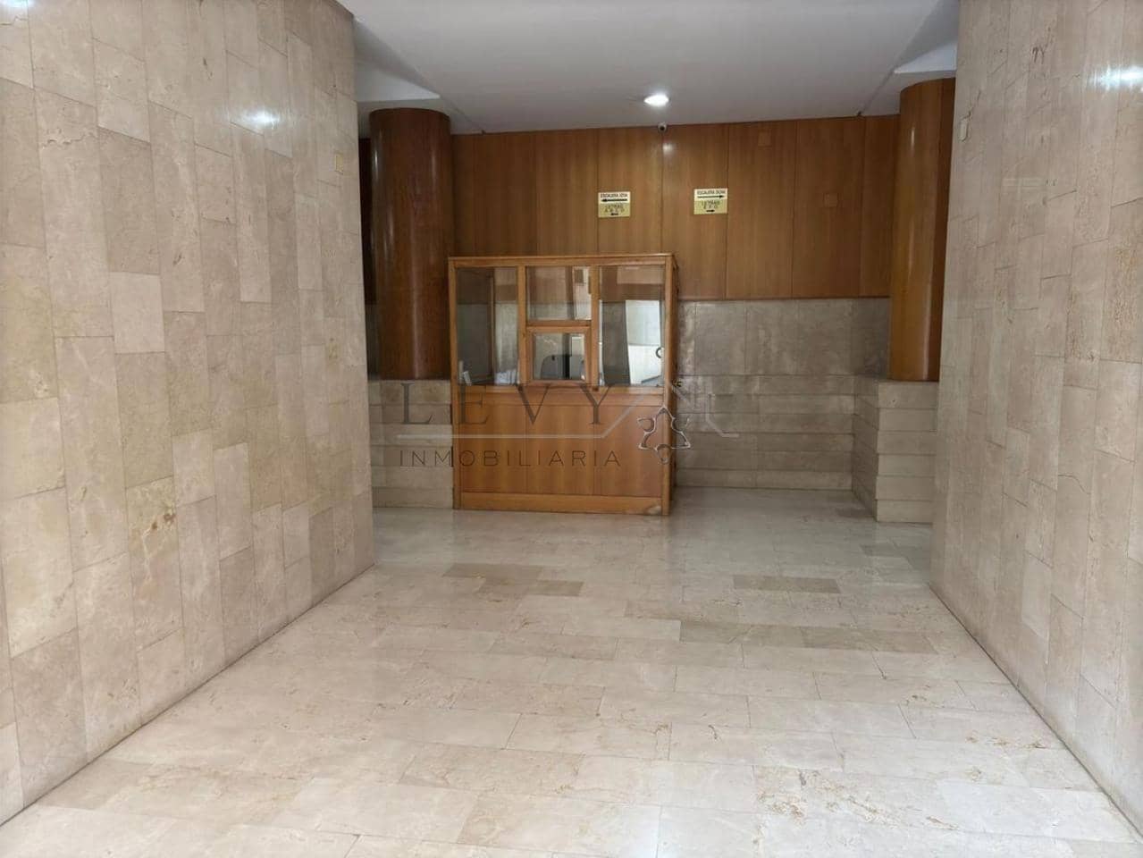 3 bedroom Flat for sale in Malaga city with garage - € 495,000 (Ref: 9583251)