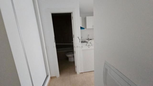 2 slaapkamer Penthouse te koop in La Trinidad, Málaga stad - € 190.700 (Ref: 9583254)