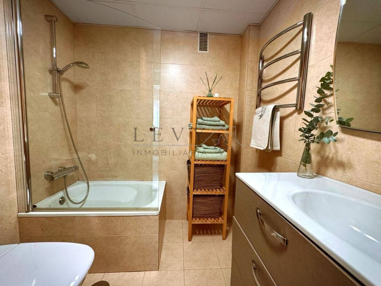 4 soveværelse Lejlighed til salg i Malaga by med swimmingpool garage - € 840.000 (Ref: 9583255)