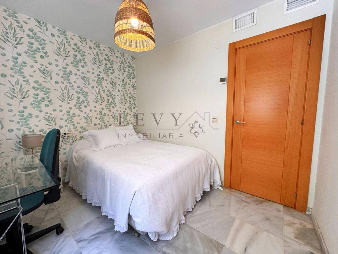 4 soveværelse Lejlighed til salg i Malaga by med swimmingpool garage - € 840.000 (Ref: 9583255)