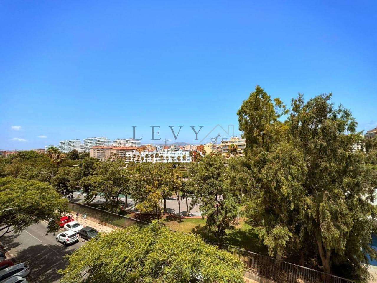 4 soveværelse Lejlighed til salg i Malaga by med swimmingpool garage - € 840.000 (Ref: 9583255)