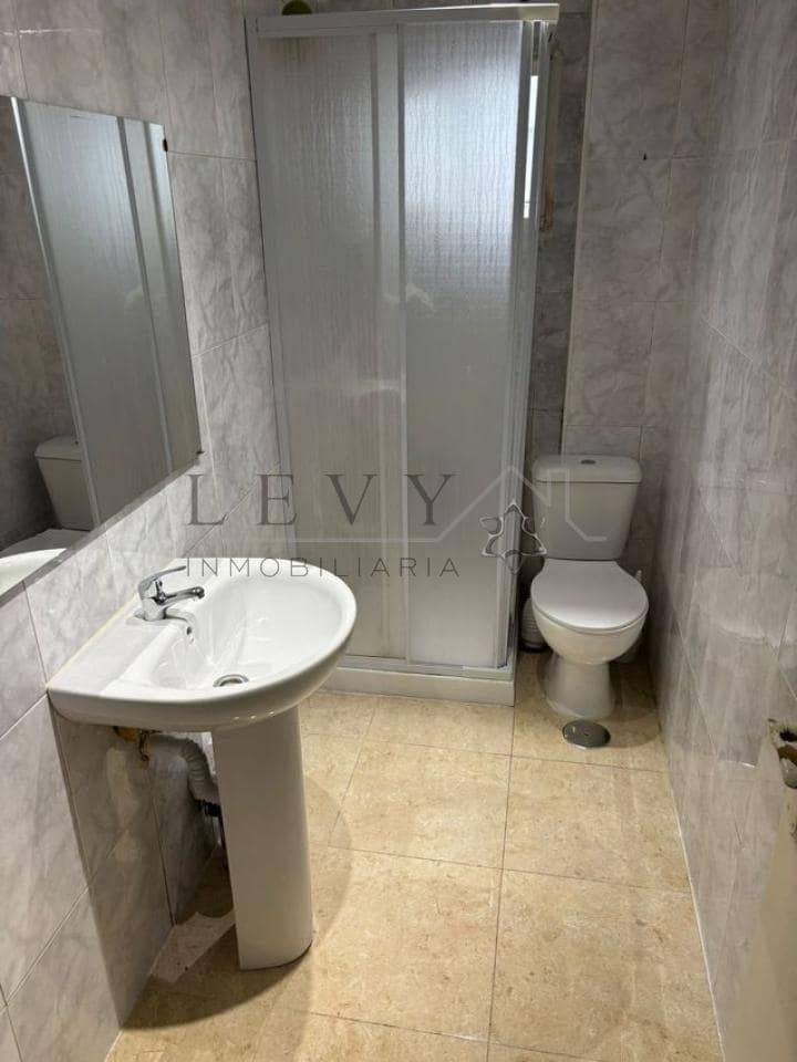 2 bedroom Flat for sale in Malaga city - € 180,000 (Ref: 9583259)