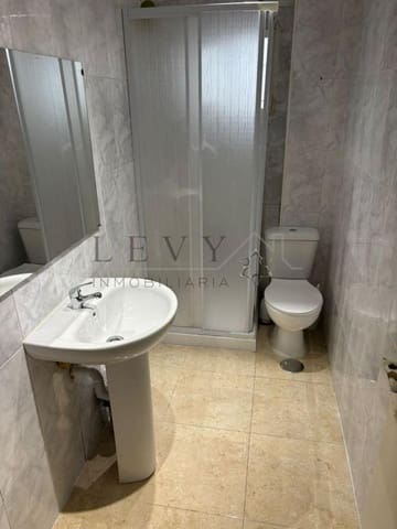 2 bedroom Flat for sale in Las Chapas, Málaga city - € 180,000 (Ref: 9583259)