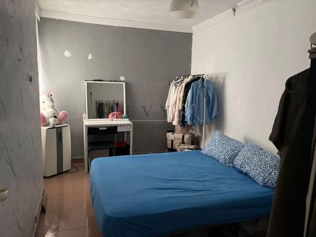 2 bedroom Flat for sale in Las Chapas, Málaga city - € 180,000 (Ref: 9583259)