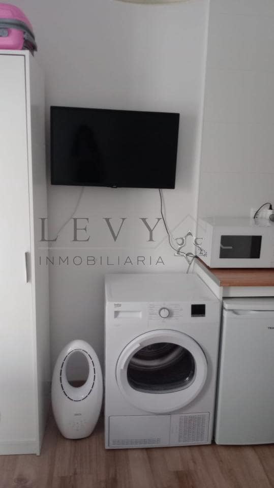 Flat for sale in Torremolinos - € 160,000 (Ref: 9583262)