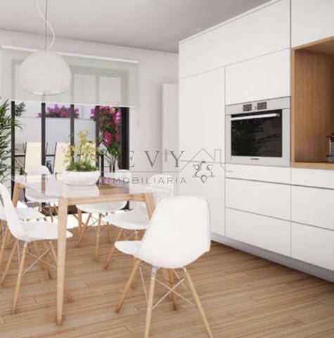 3 soveværelse Penthouse til salg i Málaga by med garage - € 320.000 (Ref: 9583263)