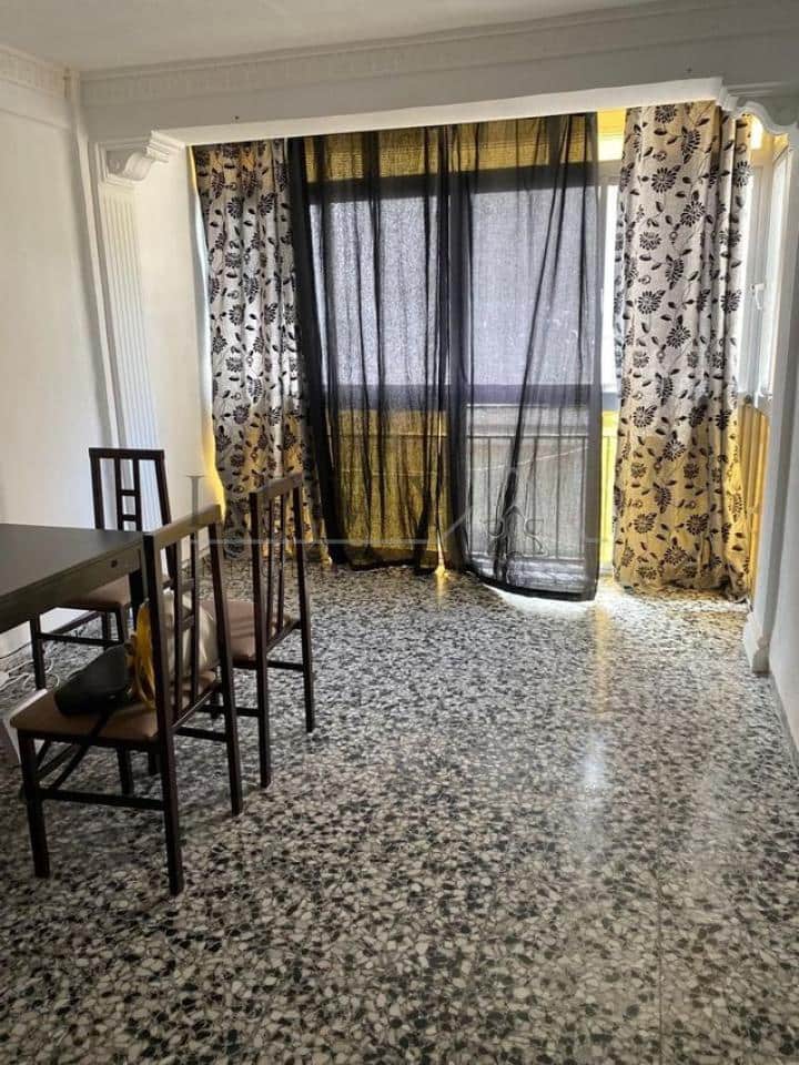 3 soveværelse Lejlighed til salg i Malaga by - € 125.000 (Ref: 9583266)