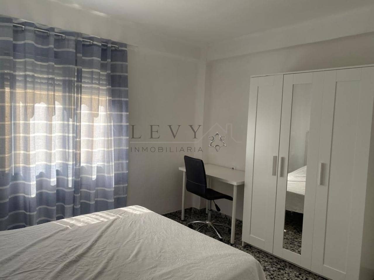 3 soveværelse Lejlighed til salg i Malaga by - € 125.000 (Ref: 9583266)