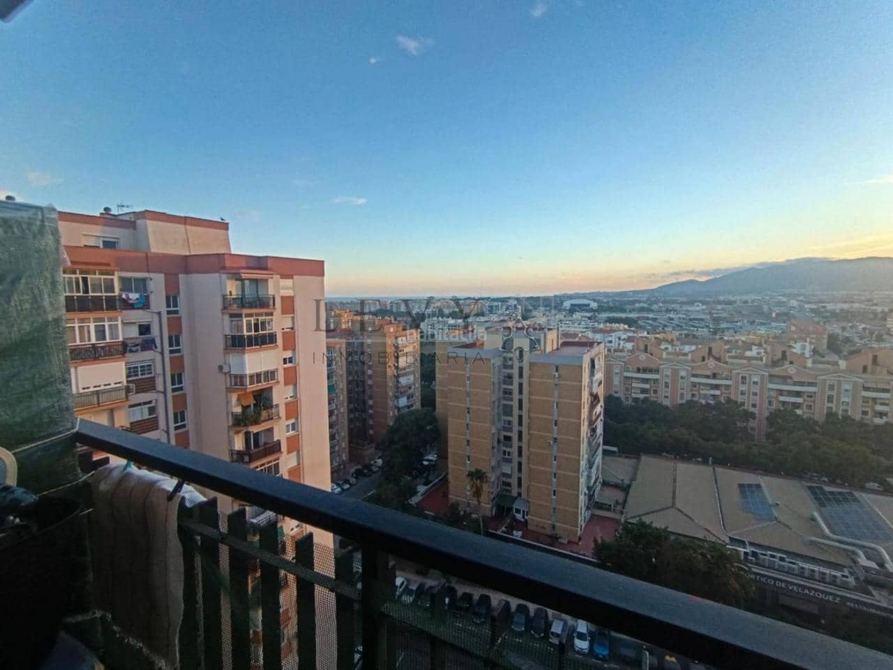 Piso de 3 habitaciones en Málaga ciudad en venta - 318.000 € (Ref: 9583267)