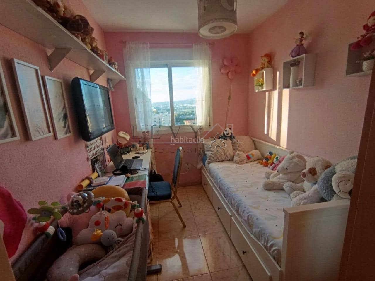 Piso de 3 habitaciones en Málaga ciudad en venta - 318.000 € (Ref: 9583267)