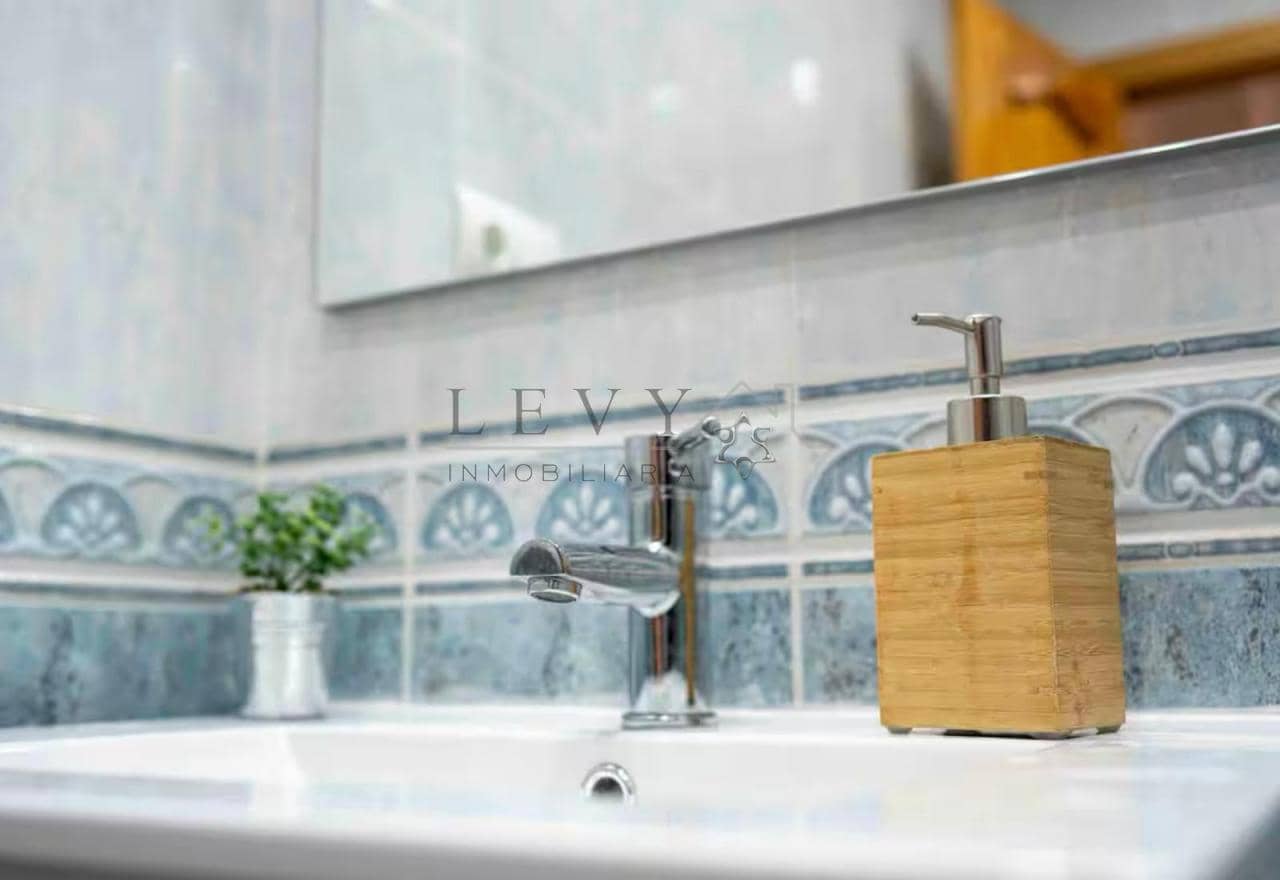 Piso de 1 habitación en Torremolinos en venta con garaje - 280.000 € (Ref: 9583268)