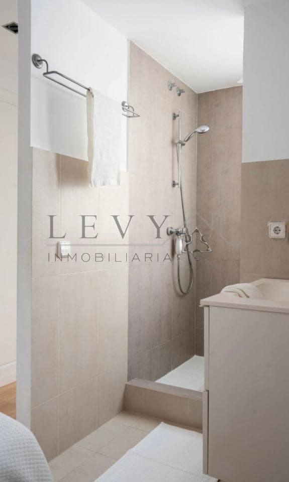 2 slaapkamer Flat te koop in Puerto Banus - € 595.000 (Ref: 9583269)