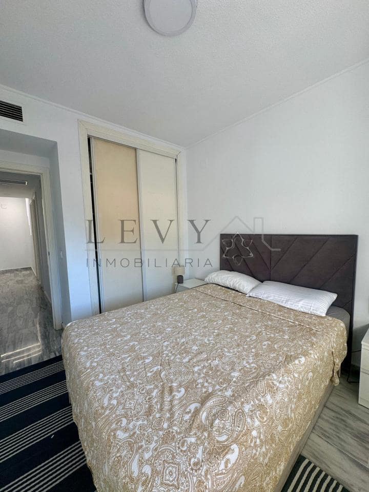 3 camera da letto Appartamento da affittare in Nueva Andalucia con piscina garage - 3.000 € (Rif: 9583270)