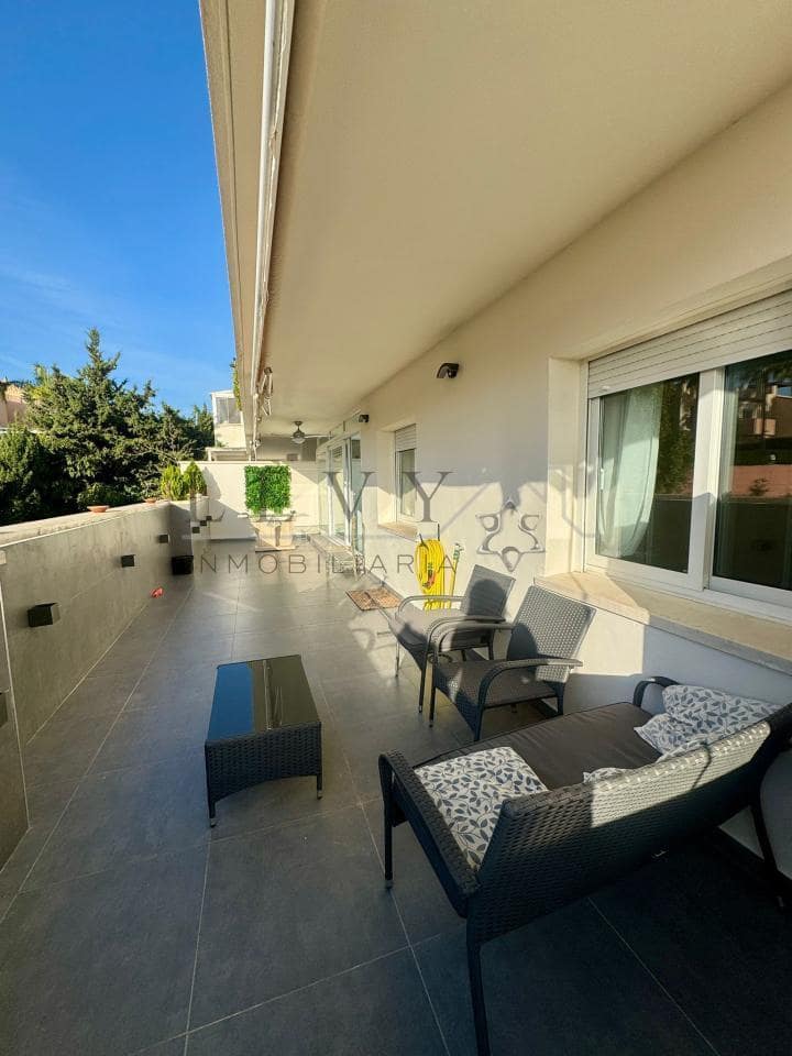 3 camera da letto Appartamento da affittare in Nueva Andalucia con piscina garage - 3.000 € (Rif: 9583270)