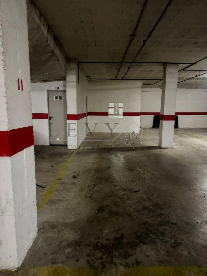 3 camera da letto Appartamento da affittare in Nueva Andalucia con piscina garage - 3.000 € (Rif: 9583270)