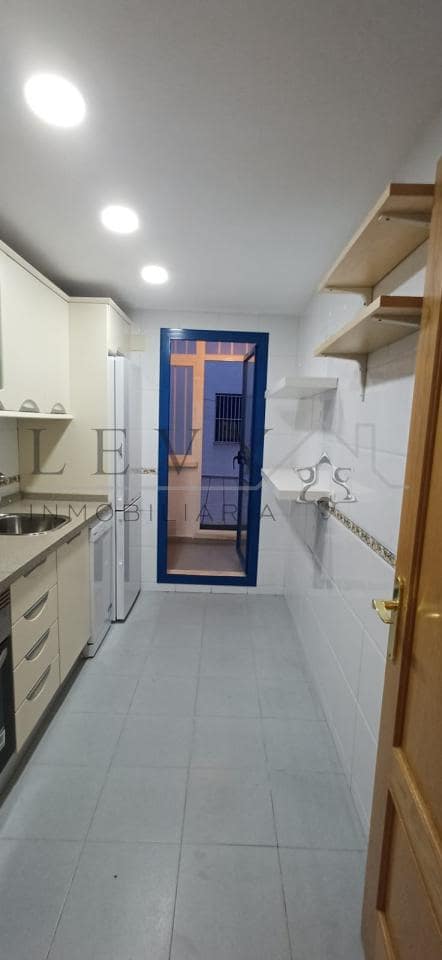 Piso de 2 habitaciones en Málaga ciudad en alquiler - 1.300 € (Ref: 9583273)