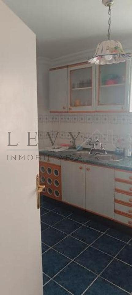 3 soveværelse Lejlighed til salg i Malaga by - € 238.000 (Ref: 9583275)