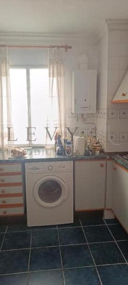 3 soveværelse Lejlighed til salg i Malaga by - € 238.000 (Ref: 9583275)