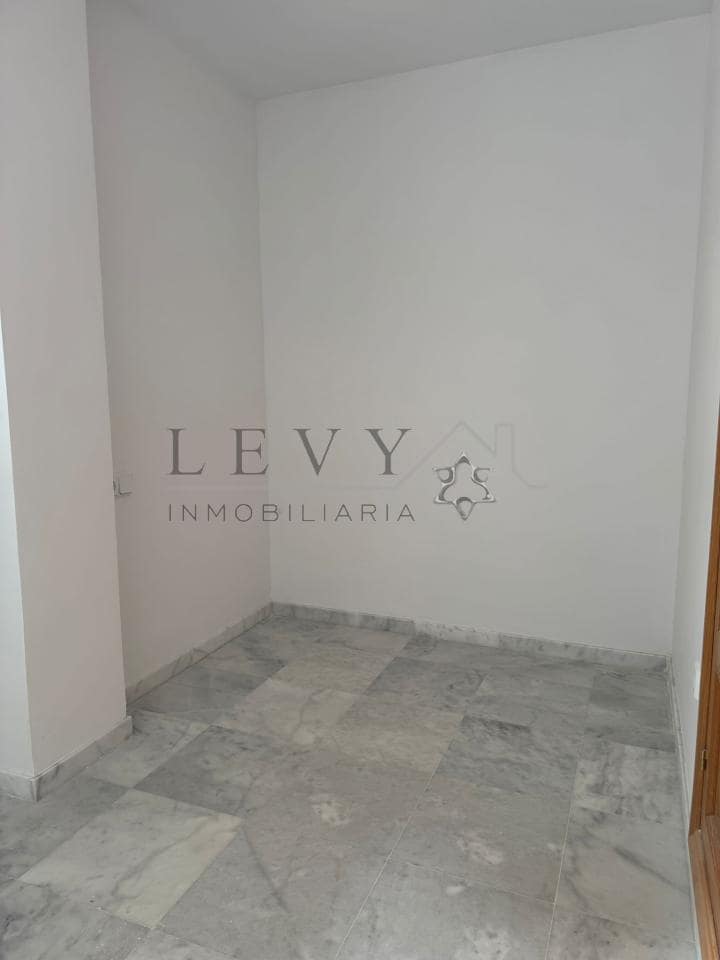 3 bedroom Flat for rent in Malaga city - € 1,699 (Ref: 9583281)