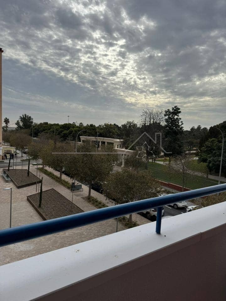 3 bedroom Flat for rent in Malaga city - € 1,699 (Ref: 9583281)