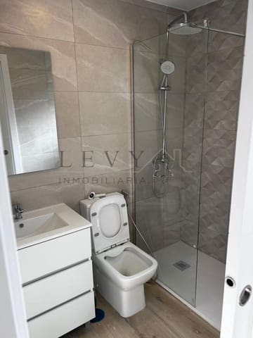 1 sovrum Lägenhet till salu i Cruz del Humilladero, Málaga stad - 185 000 € (Ref: 9583282)