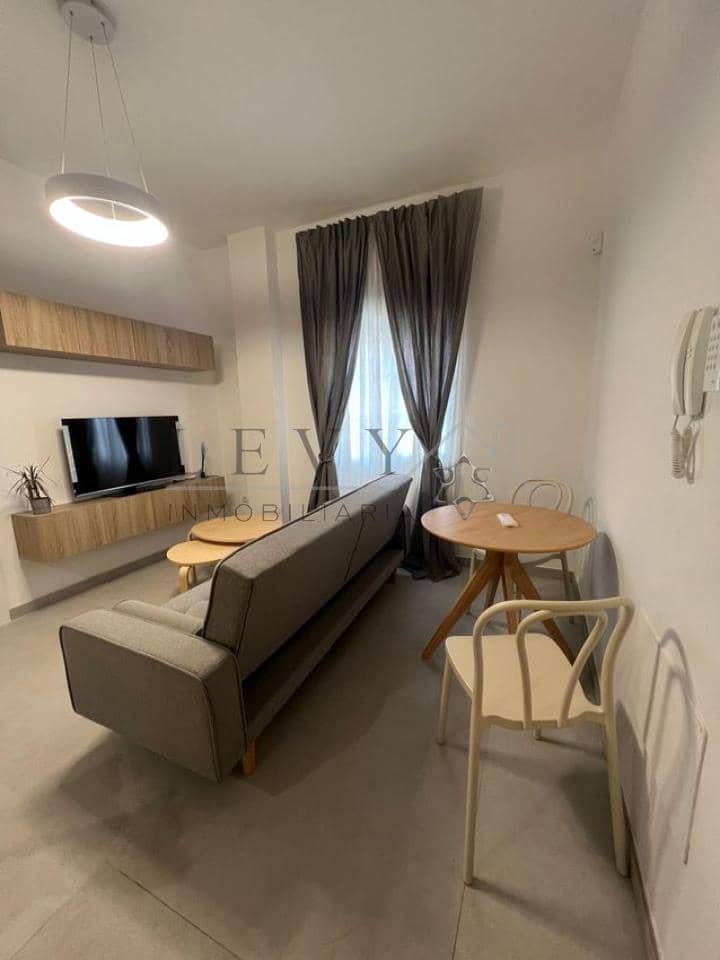 2 slaapkamer Flat te koop in Malaga stad - € 225.000 (Ref: 9583286)