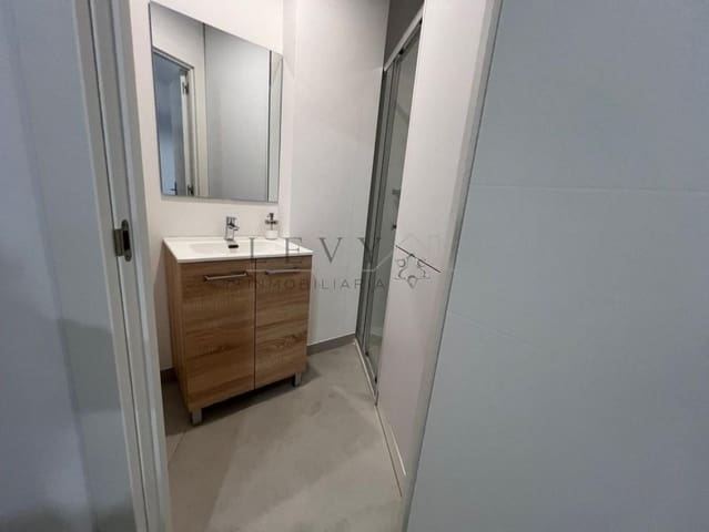 2 slaapkamer Flat te koop in La Trinidad, Málaga stad - € 225.000 (Ref: 9583286)