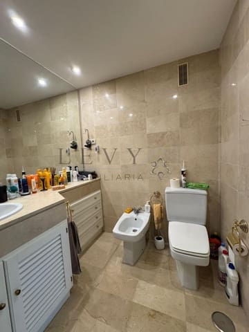 Piso de 2 habitaciones en Río Real, Marbella en venta con piscina garaje - 740.000 € (Ref: 9583288)