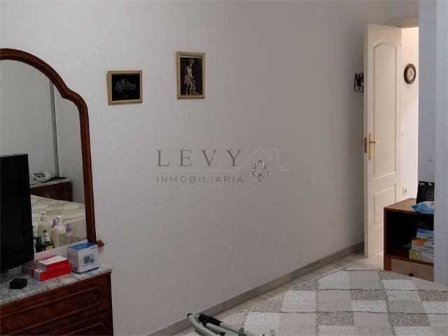 2 slaapkamer Flat te koop in La Trinidad, Málaga stad met garage - € 313.000 (Ref: 9583293)