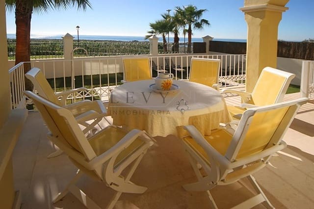 5 chambre Villa/Maison à vendre à Puerto Banus, Marbella avec piscine garage - 3 000 000 € (Ref: 9583295)