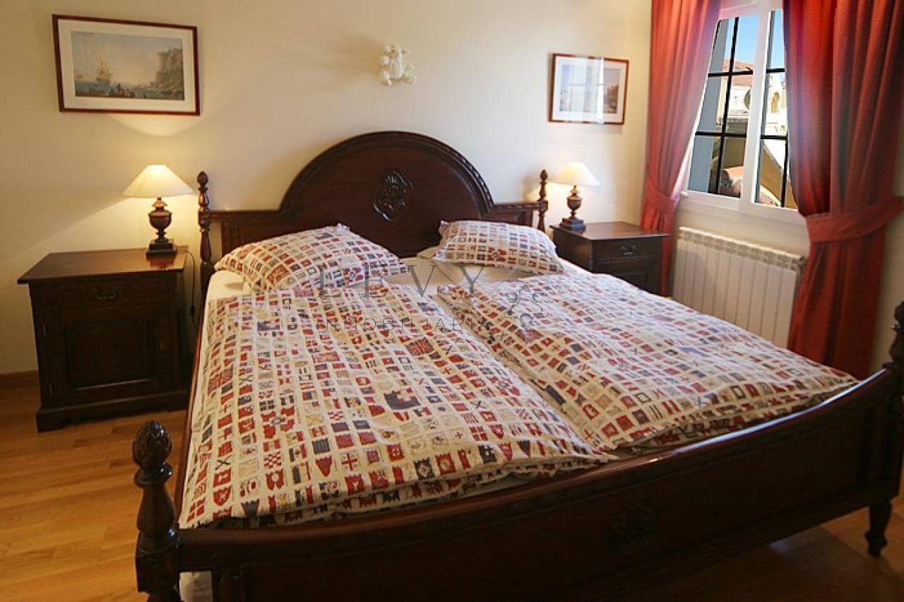 5 chambre Villa/Maison à vendre à Puerto Banus avec piscine garage - 3 000 000 € (Ref: 9583295)