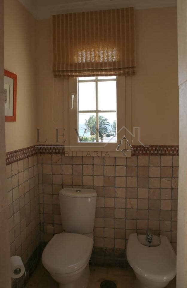 5 soveværelse Villa til salg i Puerto Banus med swimmingpool garage - € 1.916.000 (Ref: 9583296)