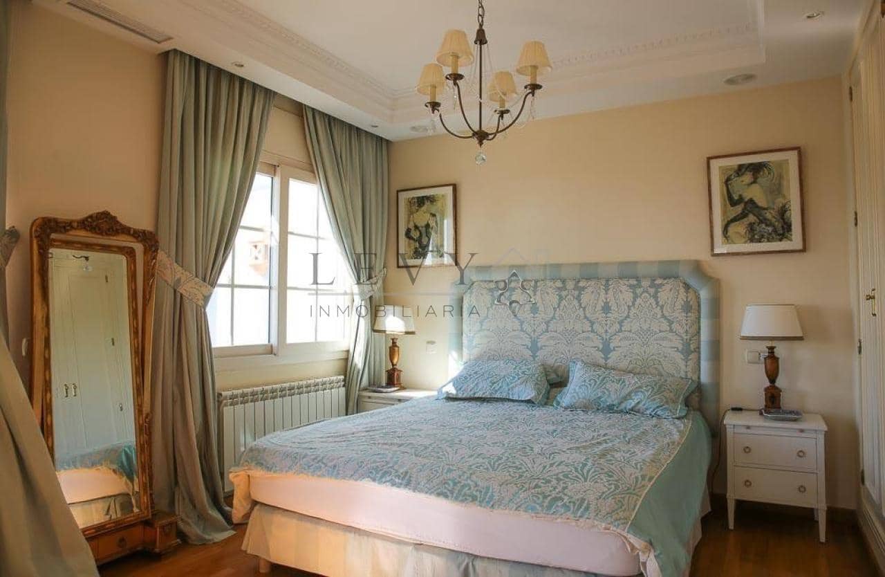 5 soveværelse Villa til salg i Puerto Banus med swimmingpool garage - € 1.916.000 (Ref: 9583296)