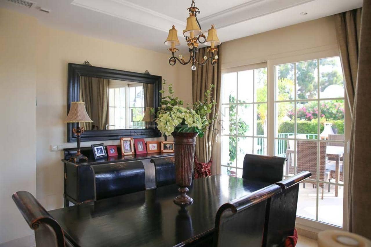 5 soveværelse Villa til salg i Puerto Banus med swimmingpool garage - € 1.916.000 (Ref: 9583296)