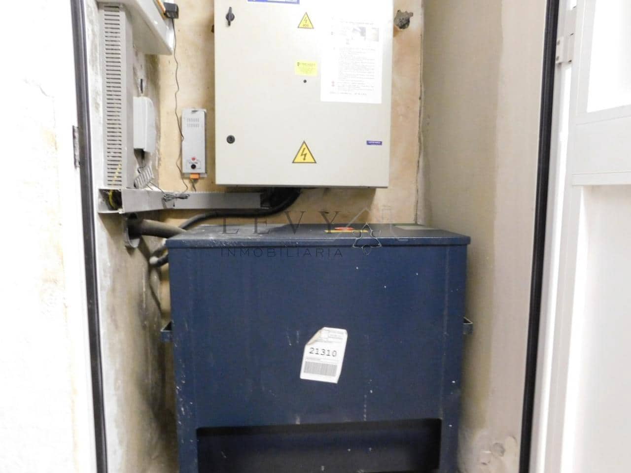 6 soveværelse Byhus til salg i Malaga by - € 636.300 (Ref: 9583298)