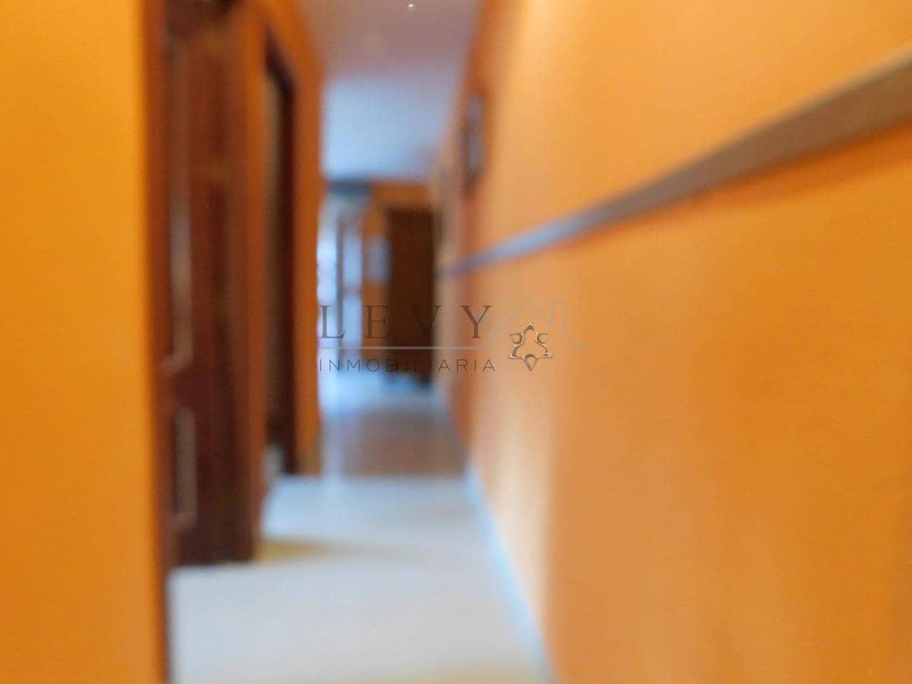 6 soveværelse Byhus til salg i Malaga by - € 636.300 (Ref: 9583298)