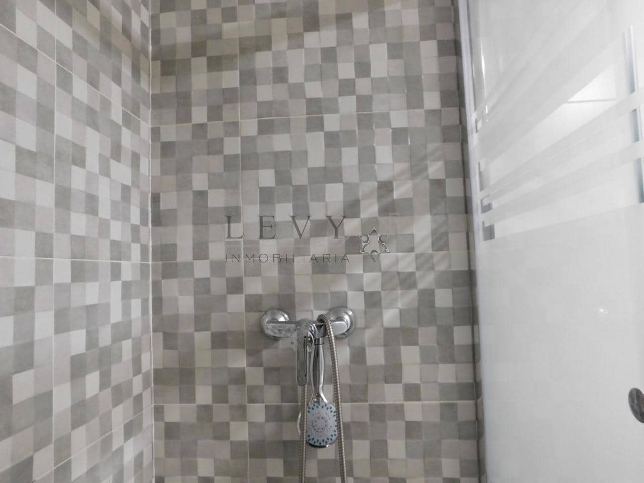 6 soveværelse Byhus til salg i Malaga by - € 636.300 (Ref: 9583298)