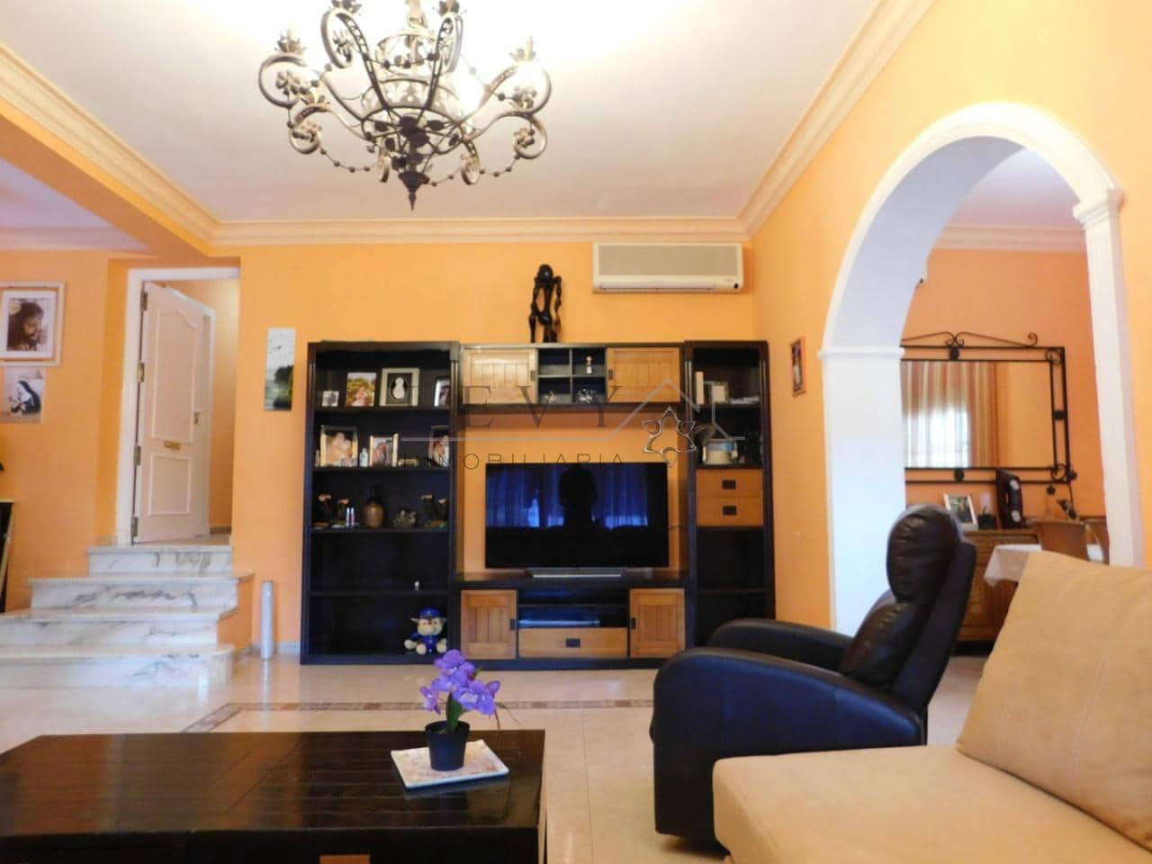 6 soveværelse Byhus til salg i Malaga by - € 636.300 (Ref: 9583298)