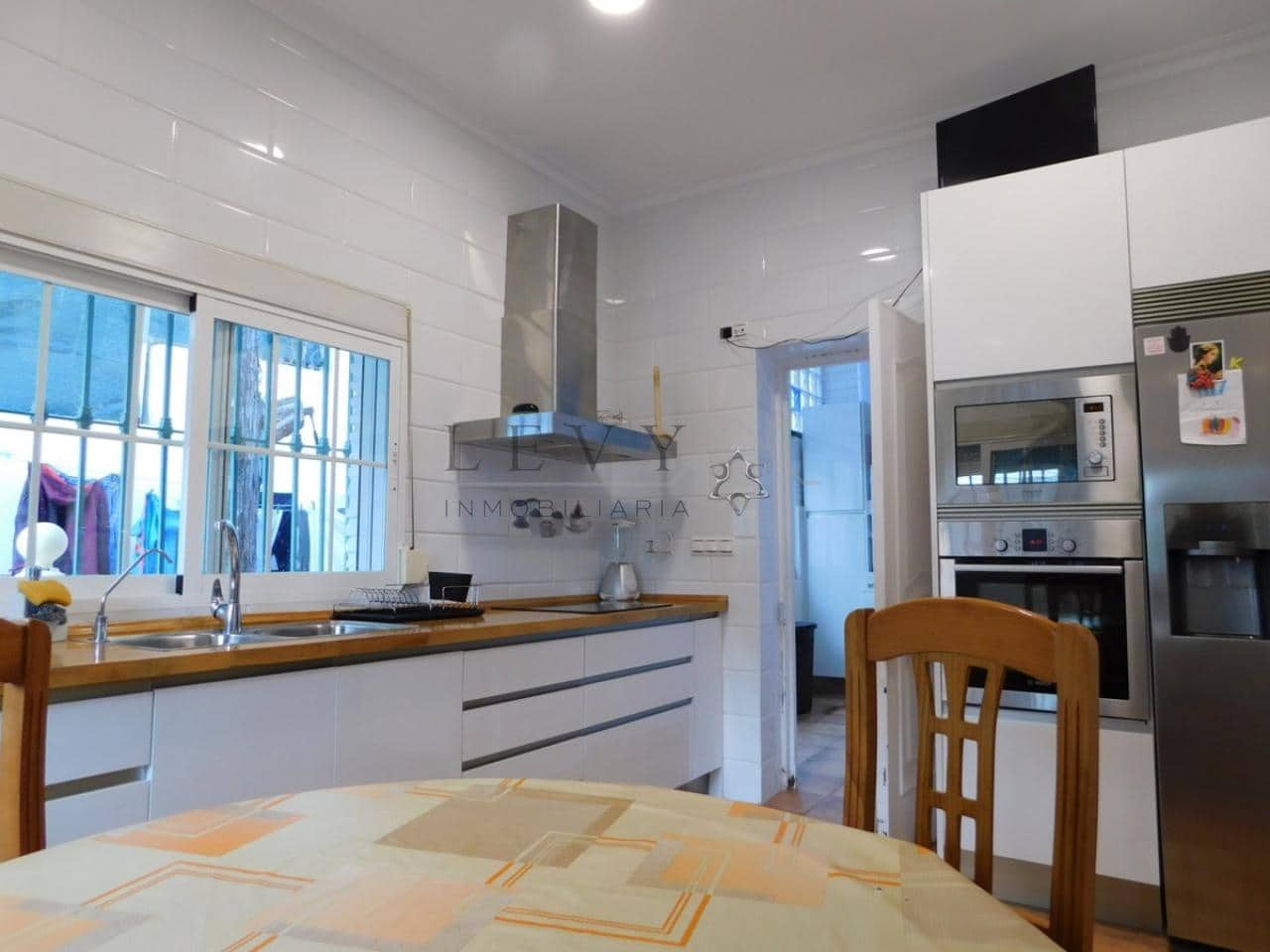 6 soveværelse Byhus til salg i Malaga by - € 636.300 (Ref: 9583298)