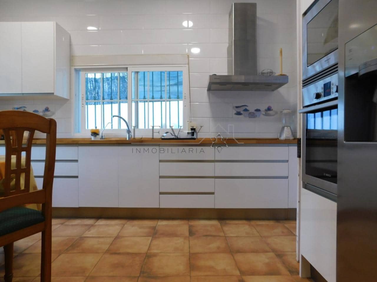 6 soveværelse Byhus til salg i Malaga by - € 636.300 (Ref: 9583298)