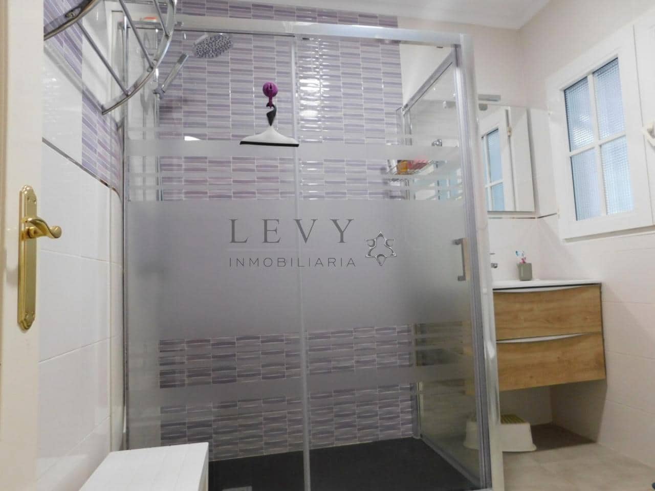 6 soveværelse Byhus til salg i Malaga by - € 636.300 (Ref: 9583298)