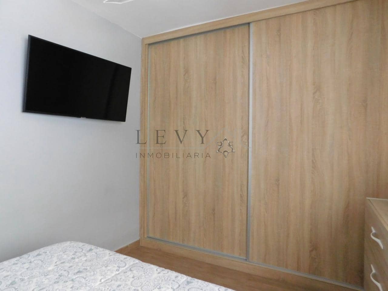 6 soveværelse Byhus til salg i Malaga by - € 636.300 (Ref: 9583298)