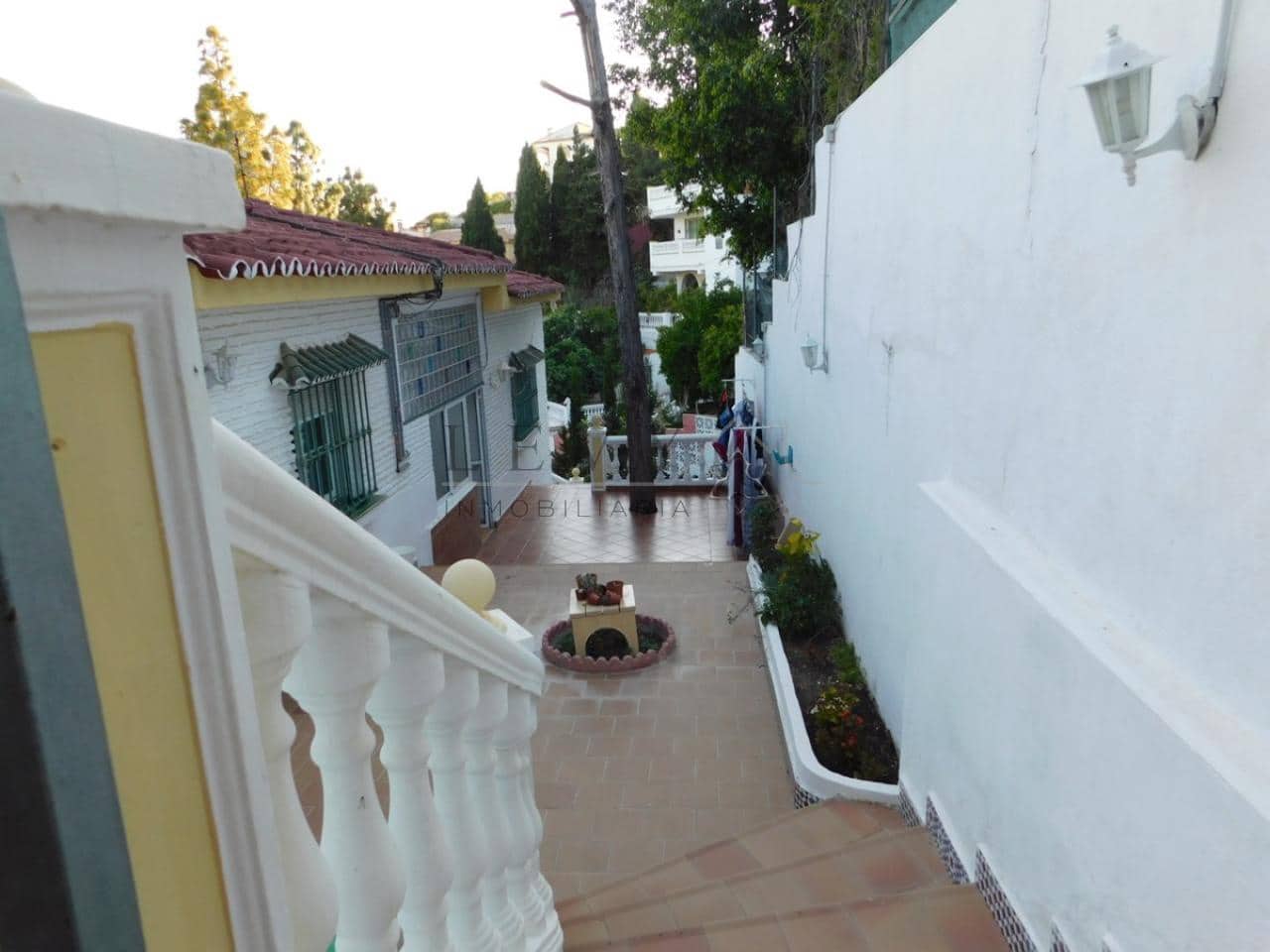 6 soveværelse Byhus til salg i Malaga by - € 636.300 (Ref: 9583298)