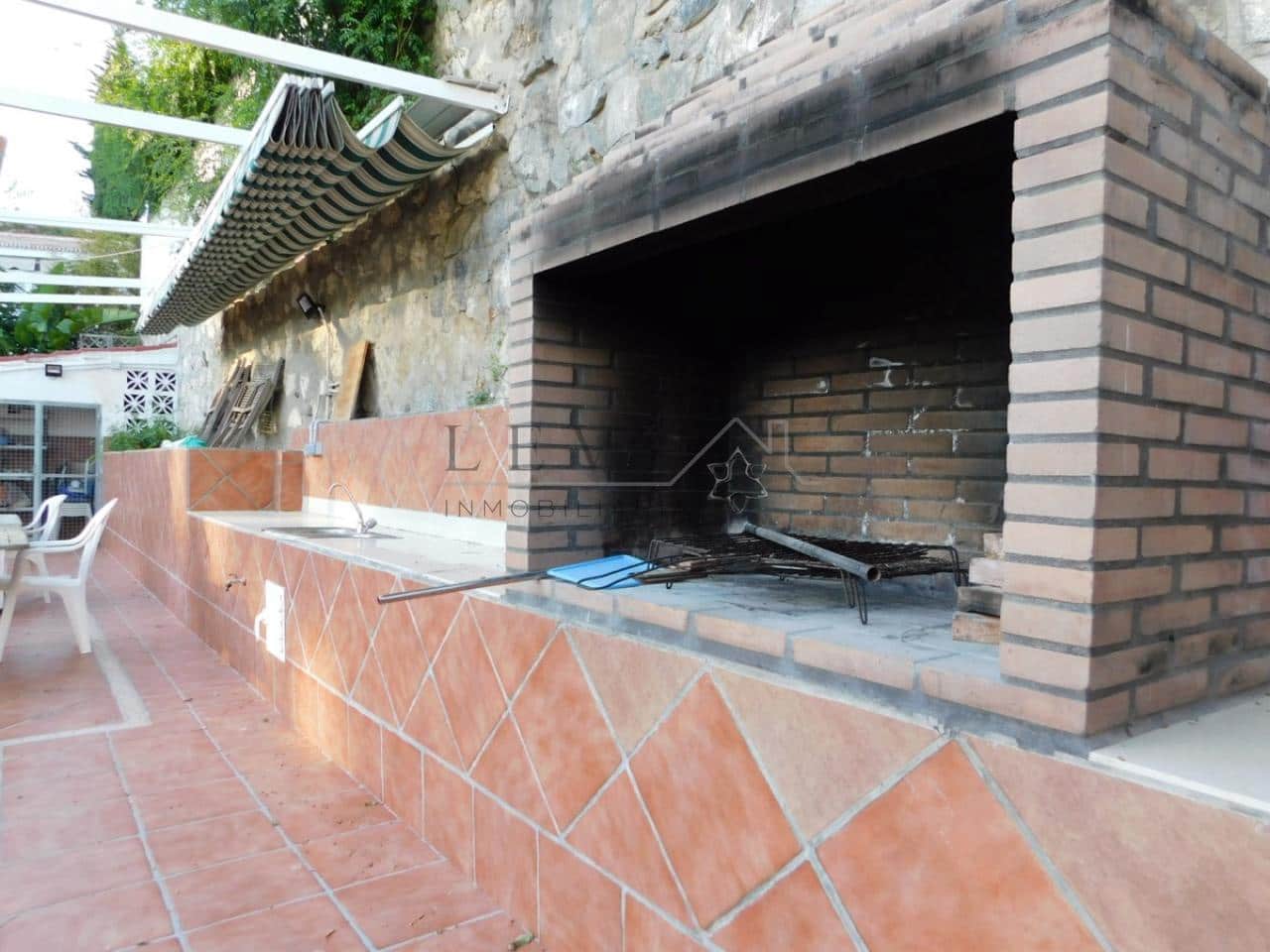 6 soveværelse Byhus til salg i Malaga by - € 636.300 (Ref: 9583298)